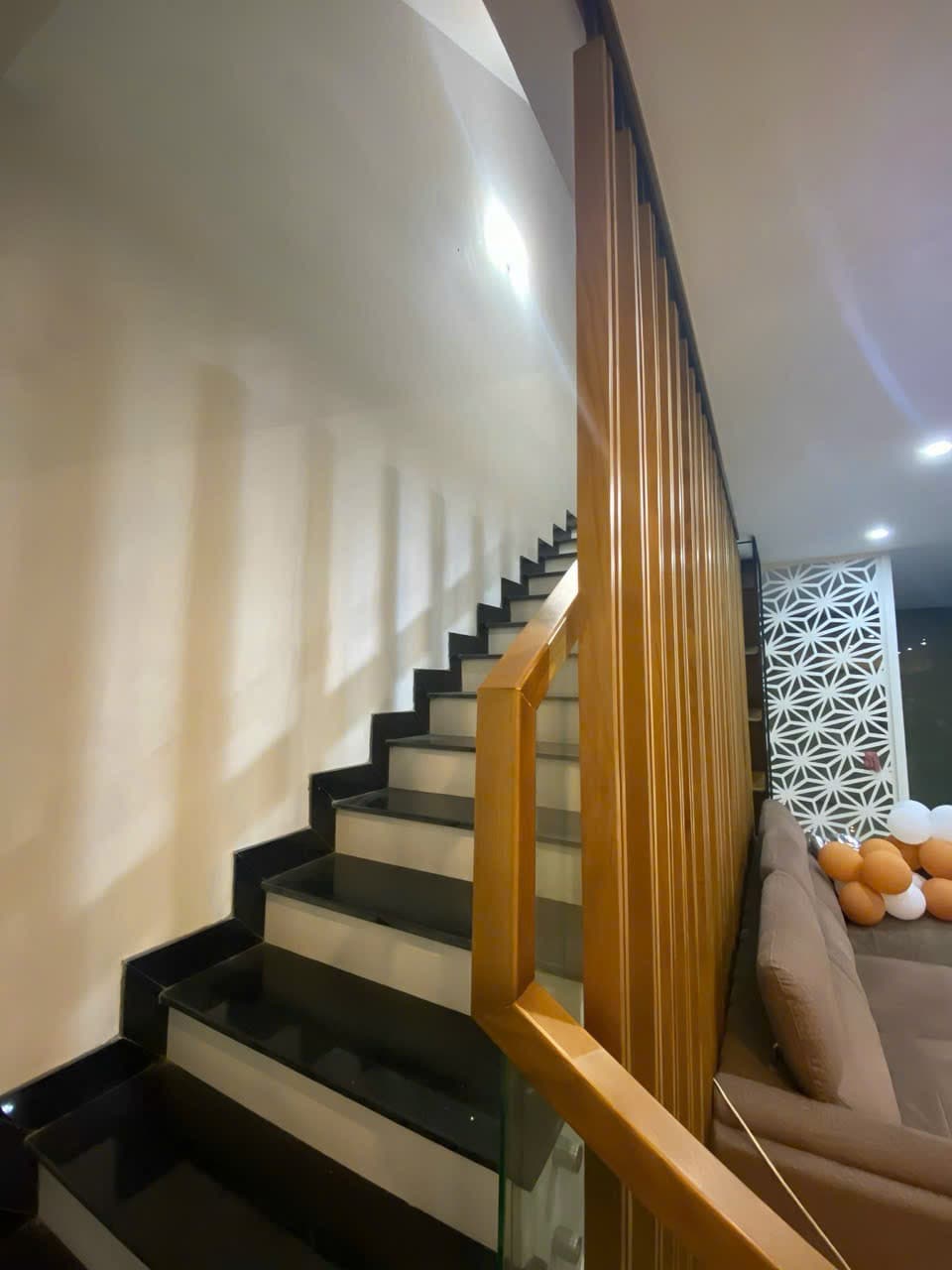NGUYÊN CĂN 3 TẦNG ĐƯỜNG BÙI QUỐC HƯNG - VỪA Ở VỪA KINH DOANH  - Ảnh 6