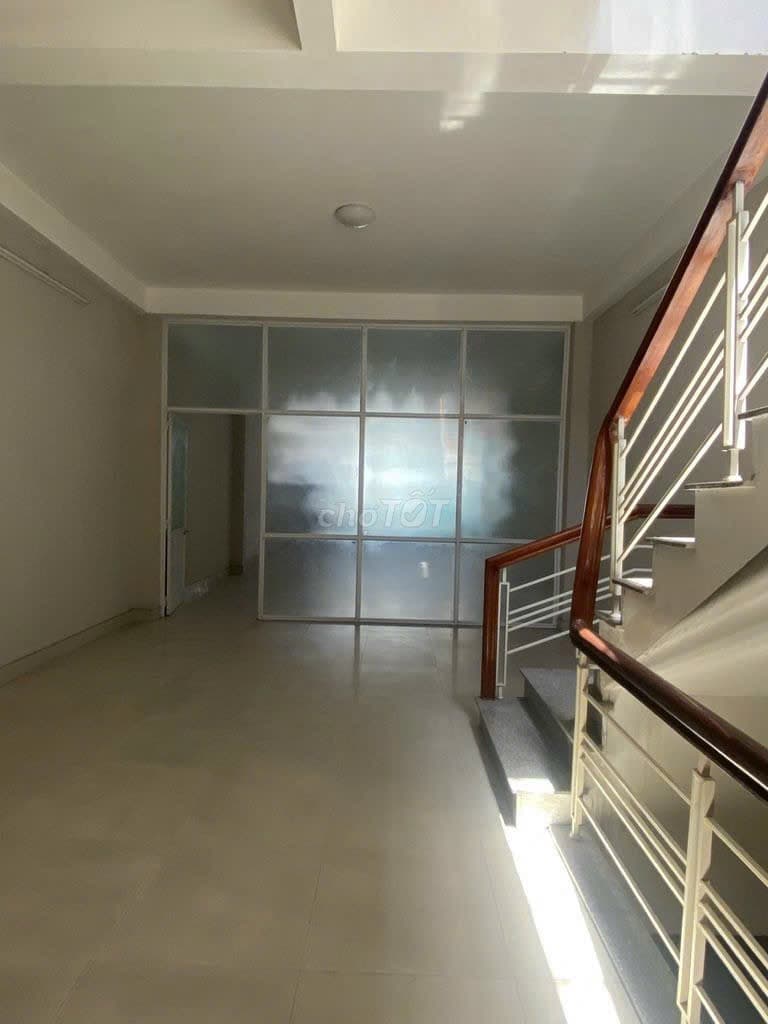 NGUYÊN CĂN 3.5 TẦNG ĐƯỜNG HOÀNG HOA THÁM  - Ảnh 4