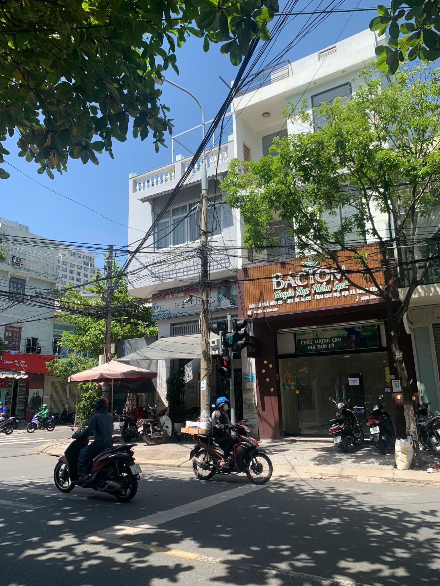 Nhà 3 tầng diện tích 50m2, phù hợp để ở hoặc kinh doanh