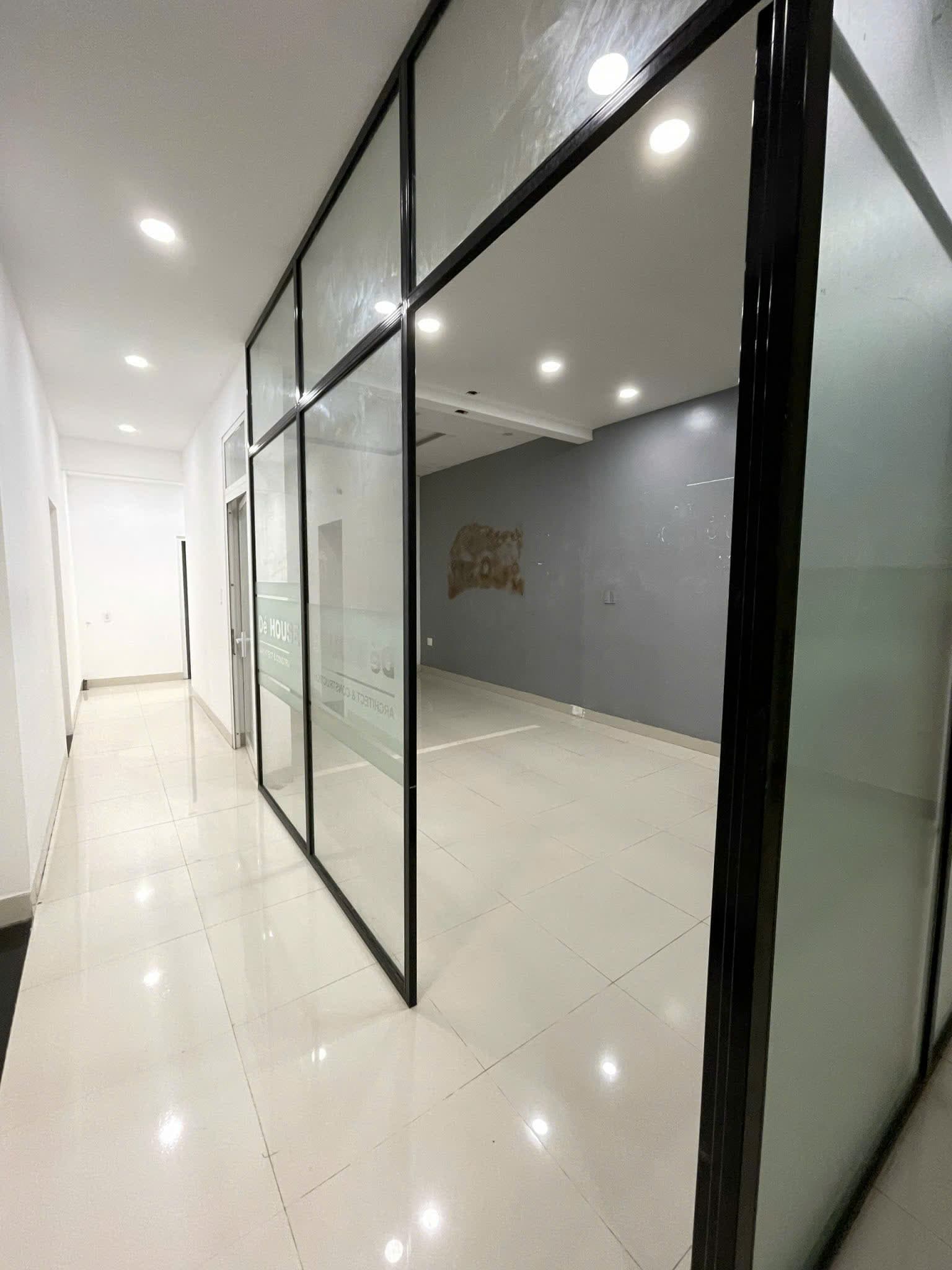 Mặt bằng kinh doanh diện tích 200m² tại Nguyễn Phước Lan, phù hợp mở cửa hàng