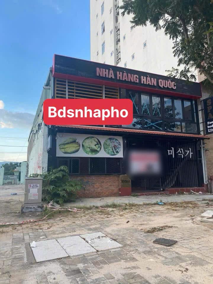 Mặt bằng kinh doanh 250m2 phù hợp làm nhà hàng tại Phạm Văn Đồng