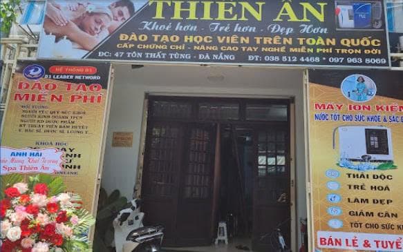 Nhà nguyên căn 3 tầng Tôn Thất Tùng