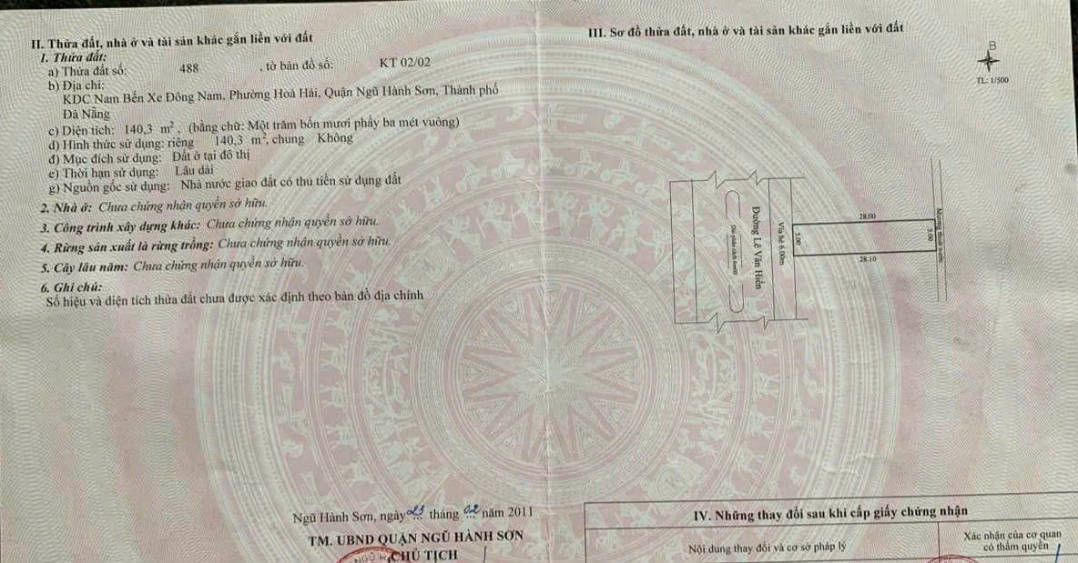 Mặt bằng đất trống lô góc Lê Văn Hiến