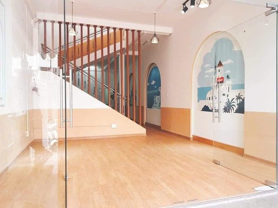 Nhà 2 tầng tại Núi Thành, diện tích 175m², phù hợp kinh doanh đa dạng