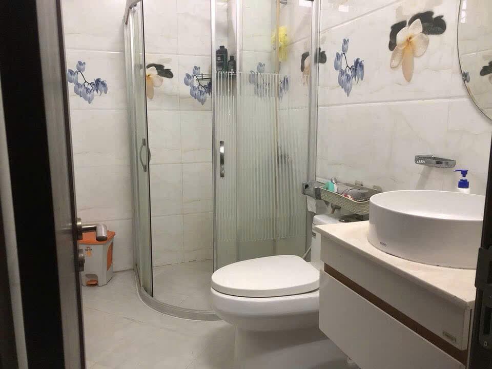 Nhà nguyên căn 3 tầng đường Phan Khoang, phù hợp hộ gia đình hoặc văn phòng - Ảnh 2