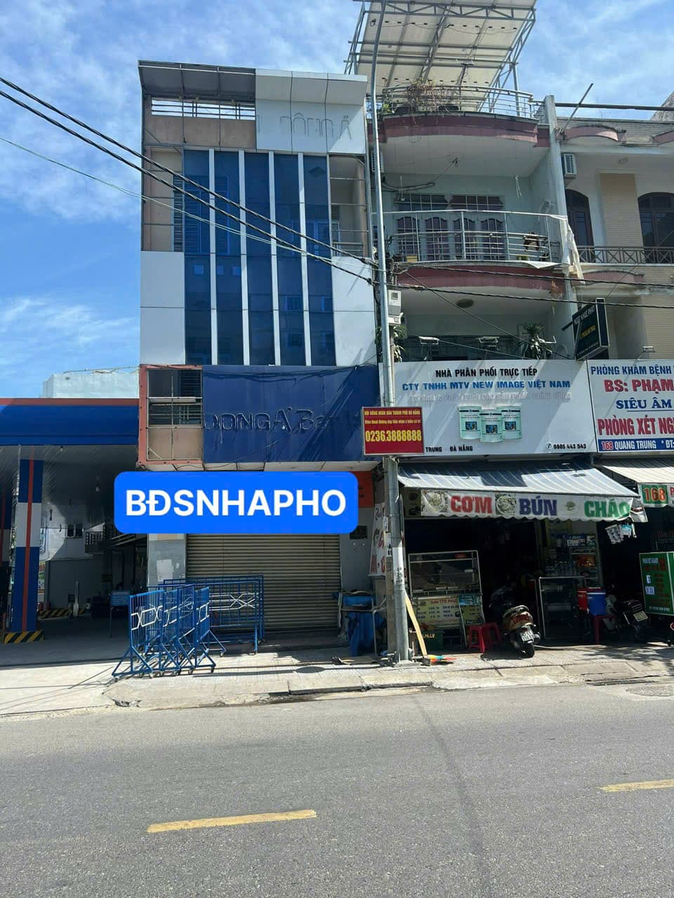 Nhà nguyên căn 3 tầng đường Quang Trung, phù hợp kinh doanh văn phòng hoặc thiết bị y tế