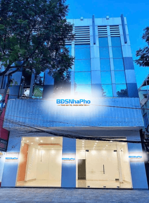 Nhà mặt tiền 2 tầng đường Phan Châu Trinh, diện tích 200m2, phù hợp kinh doanh đa ngành