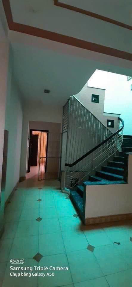 Nhà mặt tiền 3 tầng đường Đặng Dung, diện tích 80m2, phù hợp kinh doanh đa ngành