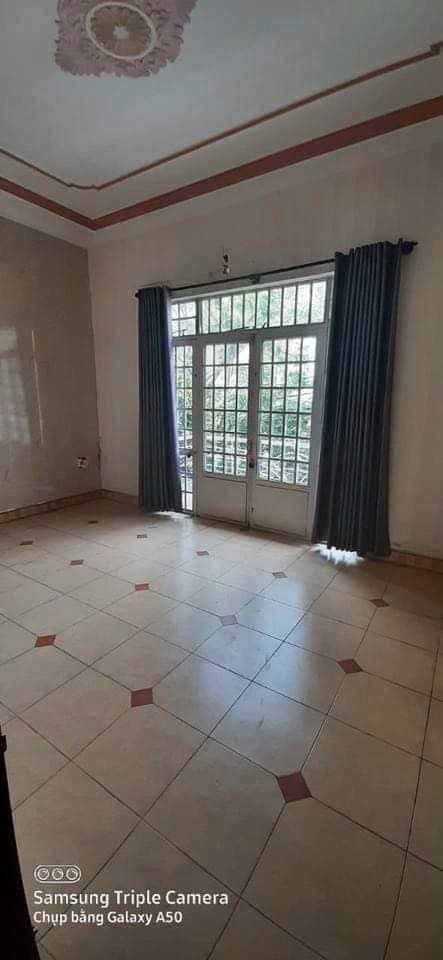 Nhà mặt tiền 3 tầng đường Đặng Dung, diện tích 80m2, phù hợp kinh doanh đa ngành - Ảnh 3