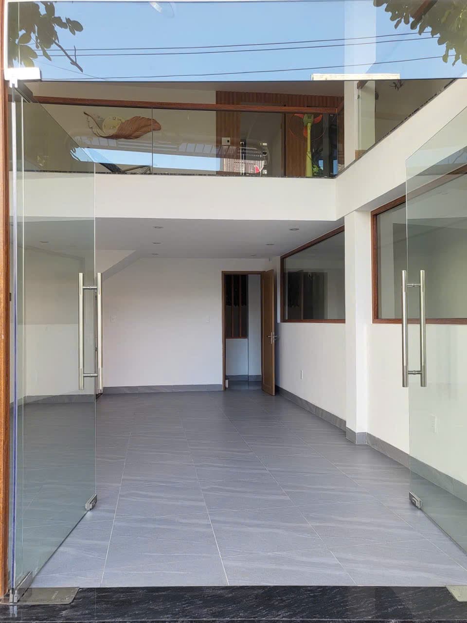 Mặt bằng kinh doanh mặt tiền có gác lửng tại Trần Văn Dư, Ngũ Hành Sơn, diện tích 96m2