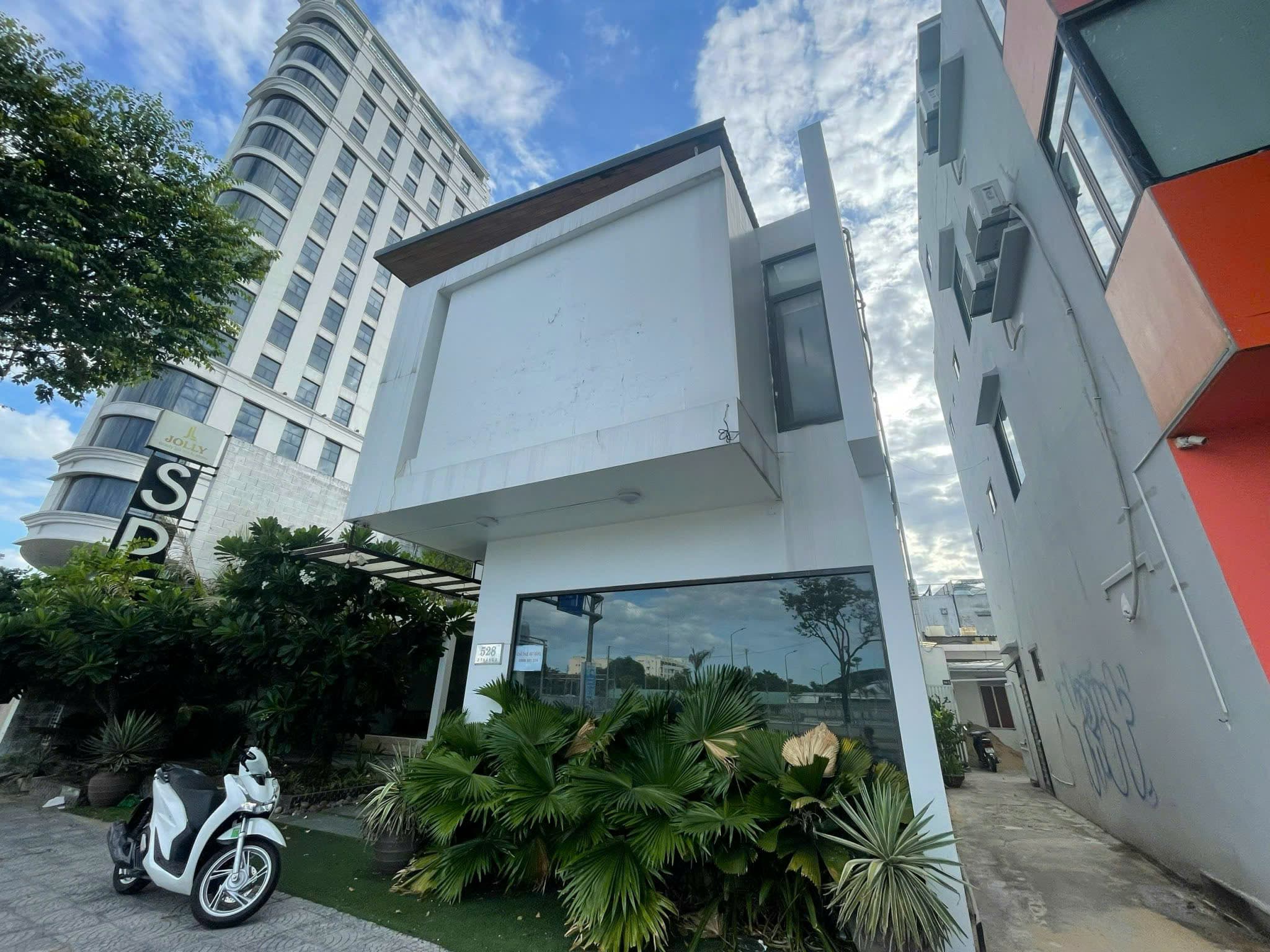 Mặt bằng kinh doanh 2 tầng 550m2 đường 2 tháng 9, quận Hải Châu - Ảnh 2