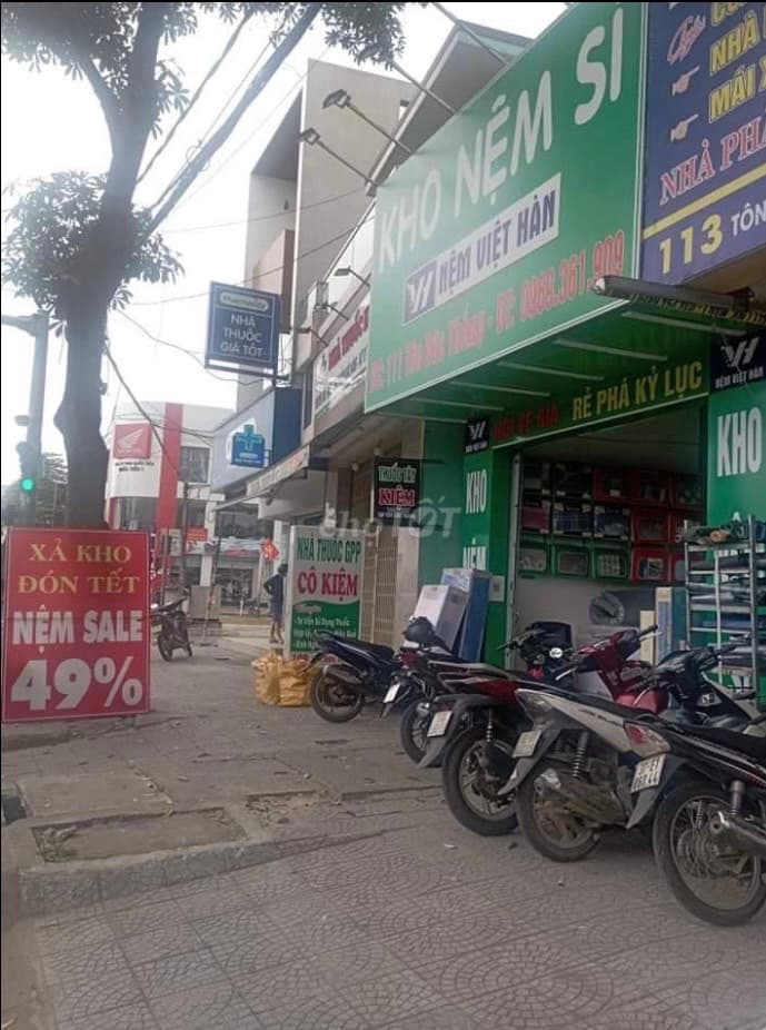 Nhà mặt tiền góc ngã tư Tôn Đức Thắng 90m2, trống suốt thuận tiện kinh doanh
