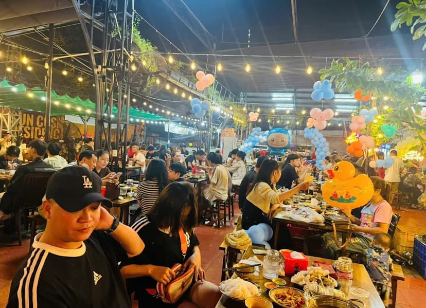 Mặt bằng kinh doanh nguyên 2 tầng tại Chương Dương, diện tích 90m², phù hợp kinh doanh đa dạng