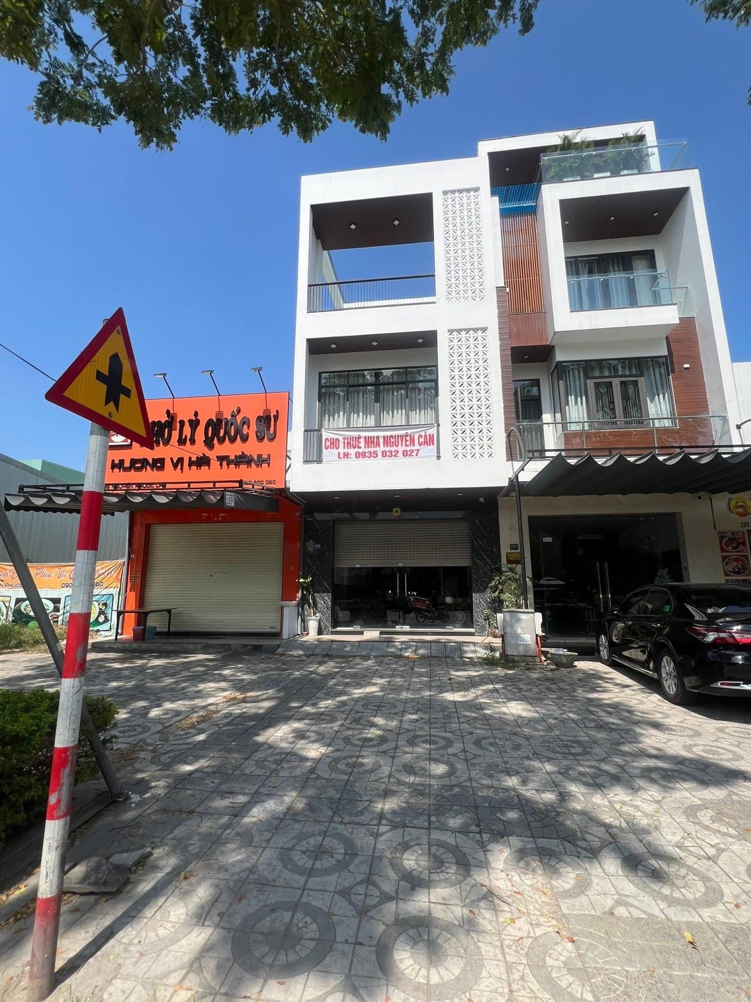 Nhà nguyên căn 3 tầng đường Nguyễn Phước Lan, quận Cẩm Lệ, diện tích 100m2