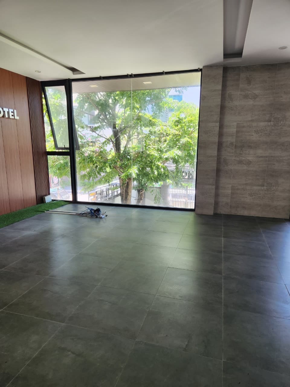 Nhà nguyên căn 4 tầng đường Lâm Hoành, diện tích 296m2, phù hợp văn phòng hoặc kinh doanh - Ảnh 2