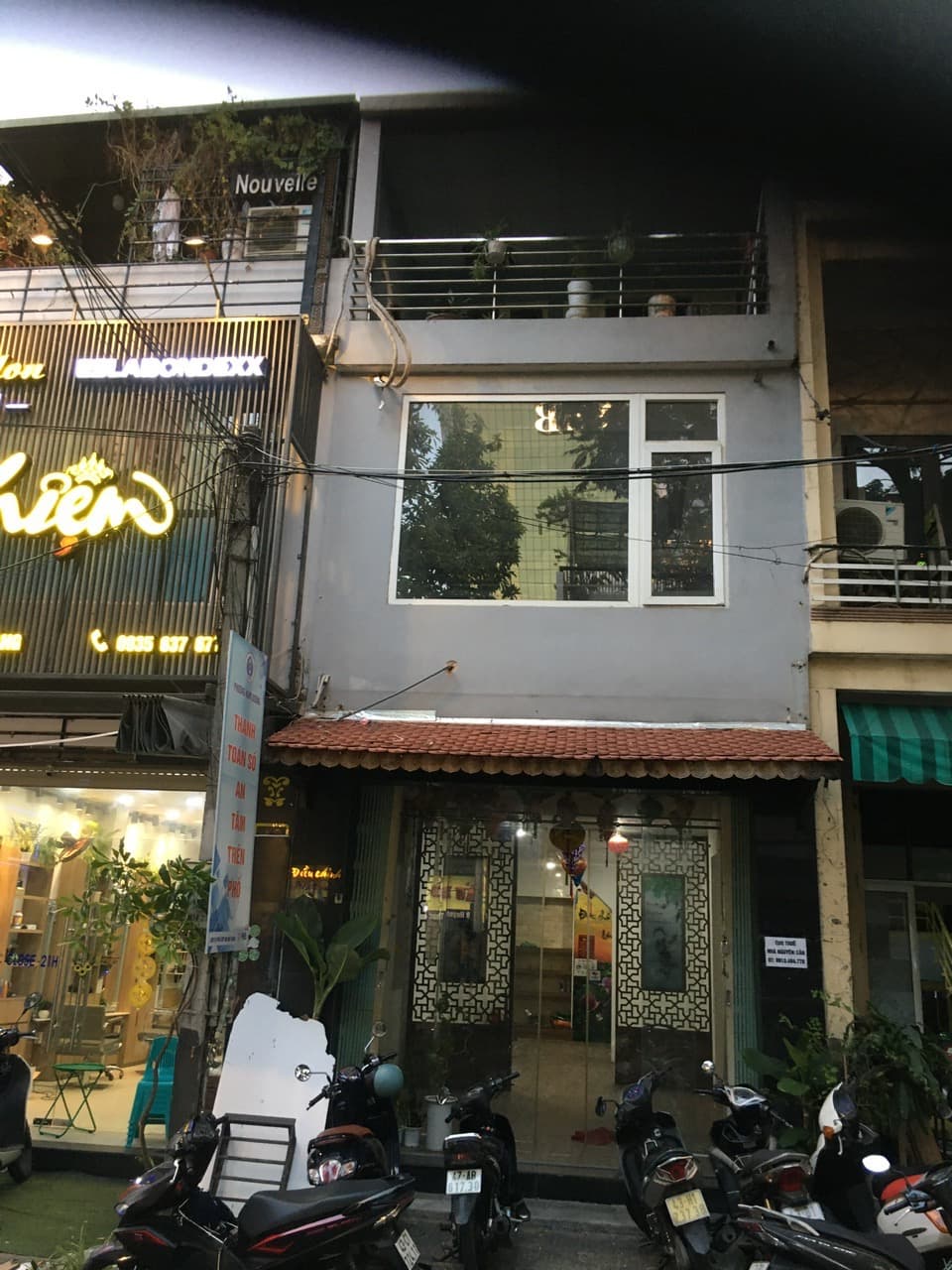 Nhà nguyên căn 3 tầng đường Huỳnh Thúc Kháng, diện tích 53m2, phù hợp văn phòng hoặc kinh doanh