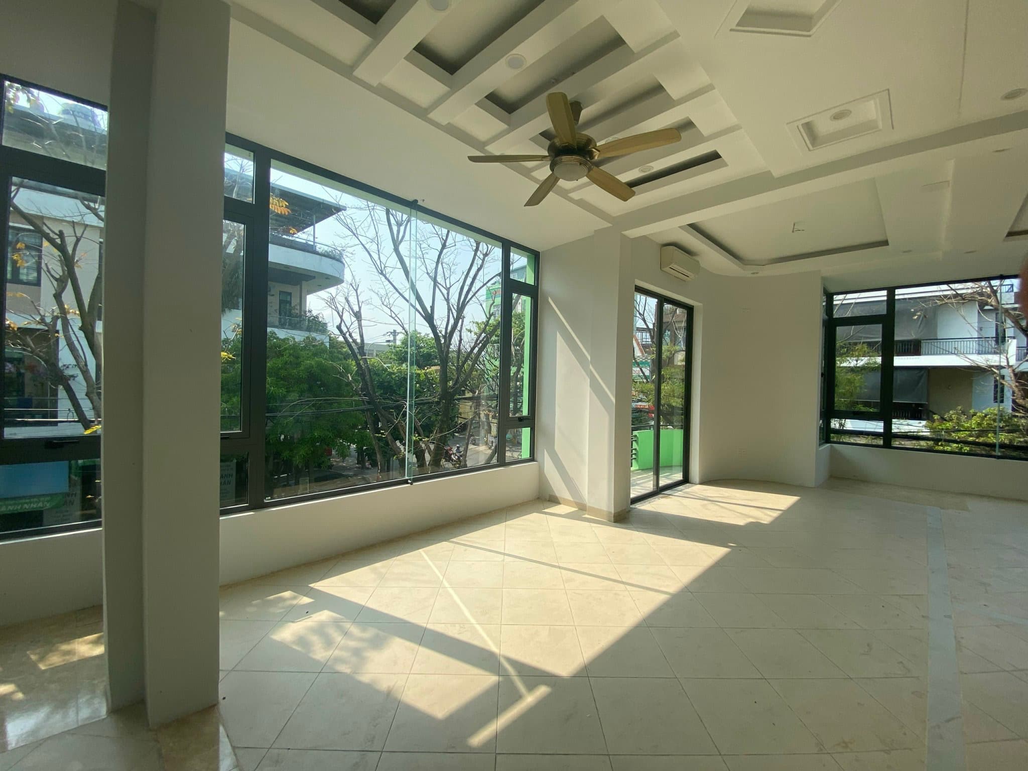 Mặt bằng trống suốt 3 tầng tại Tiểu La - Lương Nhữ Hộc, phù hợp văn phòng và kinh doanh - Ảnh 8