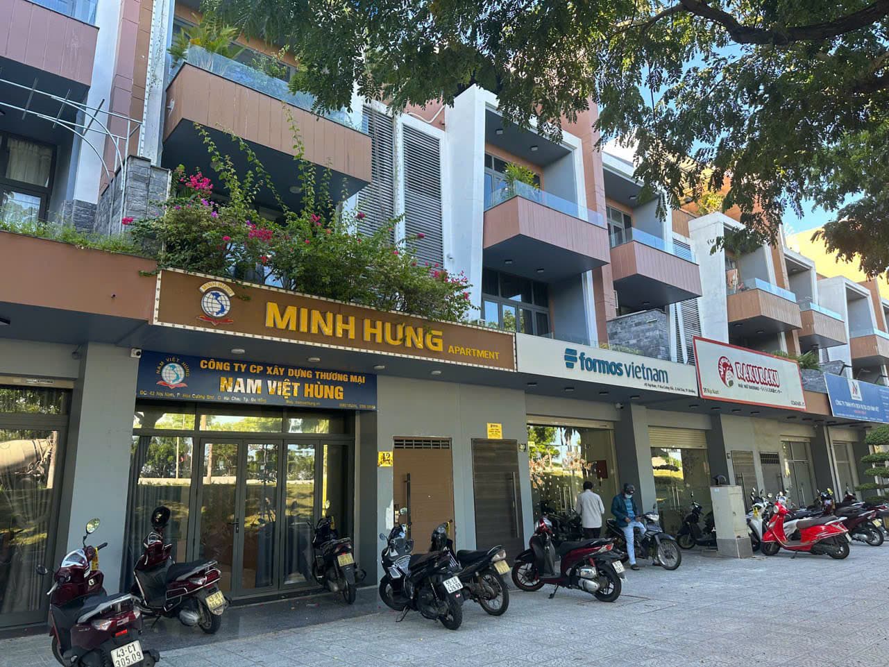 Shophouse nguyên căn 4 tầng đường Nại Nam, Đà Nẵng, diện tích 150m2, phù hợp kinh doanh