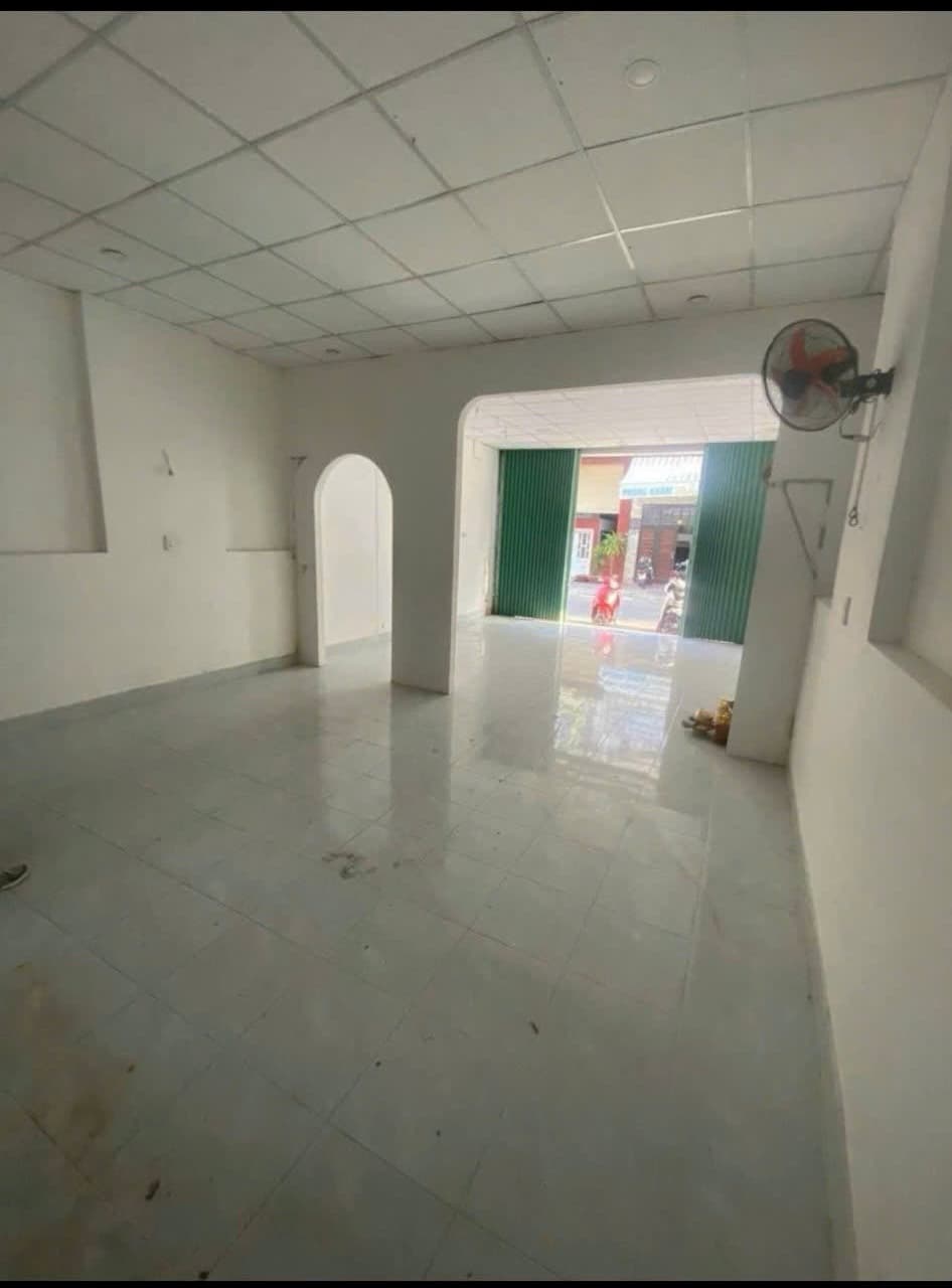 Nhà cấp 4 mặt bằng kinh doanh 75m2 tại Bế Văn Đàn, phù hợp spa và văn phòng - Ảnh 4