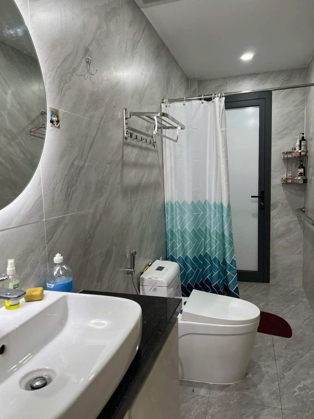 Nhà nguyên căn 5 phòng tại Mẹ Nhu, diện tích sử dụng 180m2, không kinh doanh - Ảnh 3
