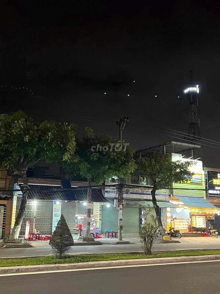 Mặt bằng kinh doanh 200m2 đường Nguyễn Lương Bằng, Liên Chiểu