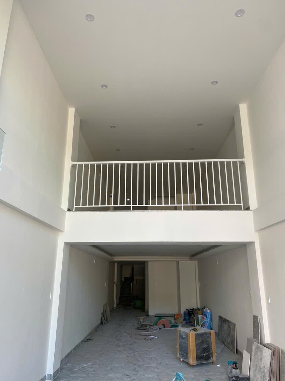 Mặt bằng trống suốt 5 tầng có thang máy tại Phan Châu Trinh, quận Hải Châu