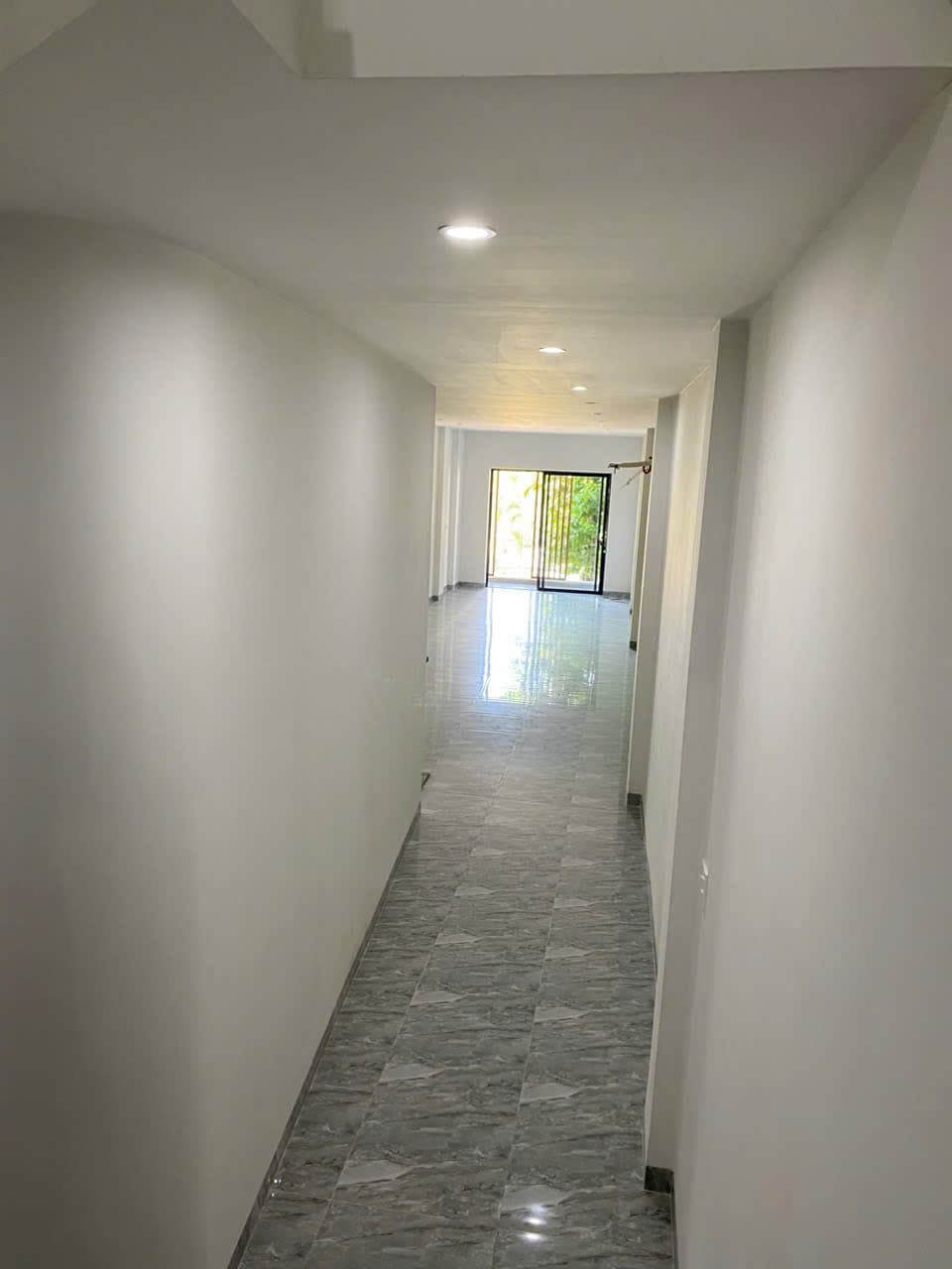 Mặt bằng trống suốt 5 tầng có thang máy tại Phan Châu Trinh, quận Hải Châu - Ảnh 6