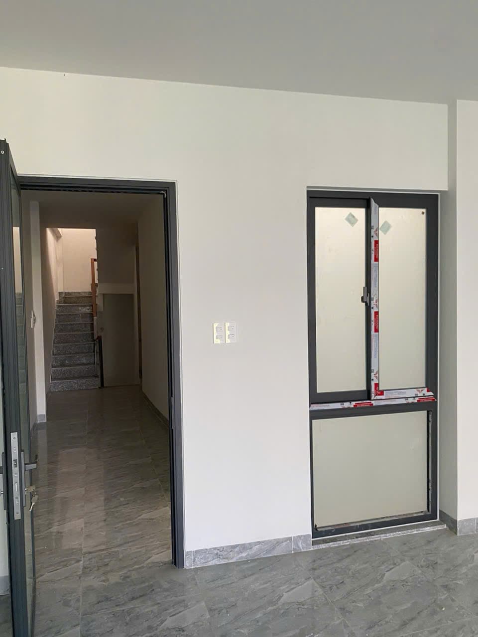 Mặt bằng trống suốt 5 tầng có thang máy tại Phan Châu Trinh, quận Hải Châu - Ảnh 7