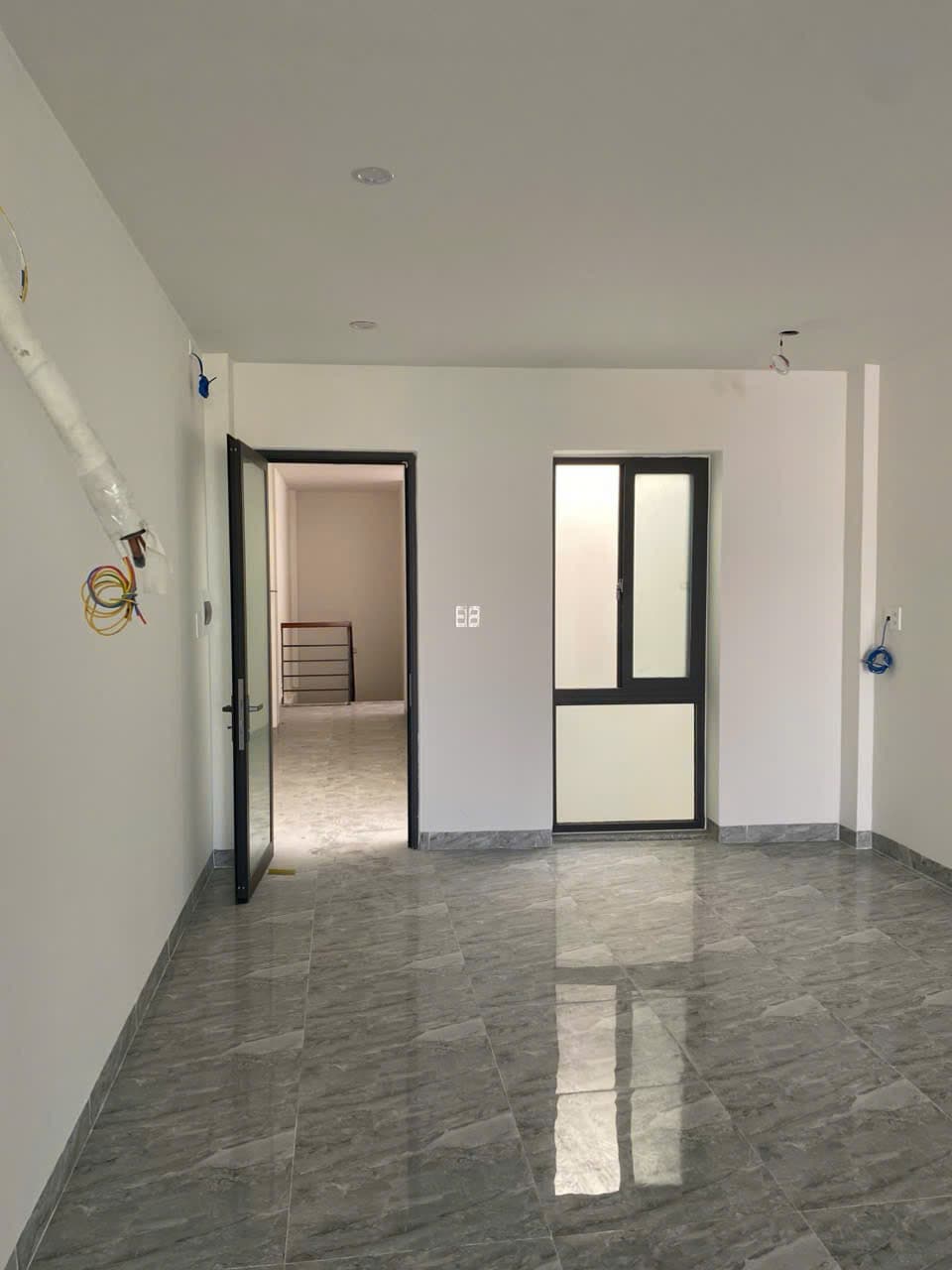 Mặt bằng trống suốt 5 tầng có thang máy tại Phan Châu Trinh, quận Hải Châu - Ảnh 10