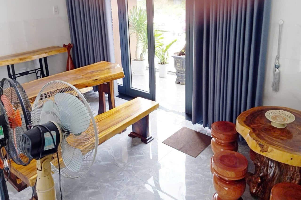Nhà nguyên căn 3 tầng đường Văn Tiến Dũng, phù hợp để ở