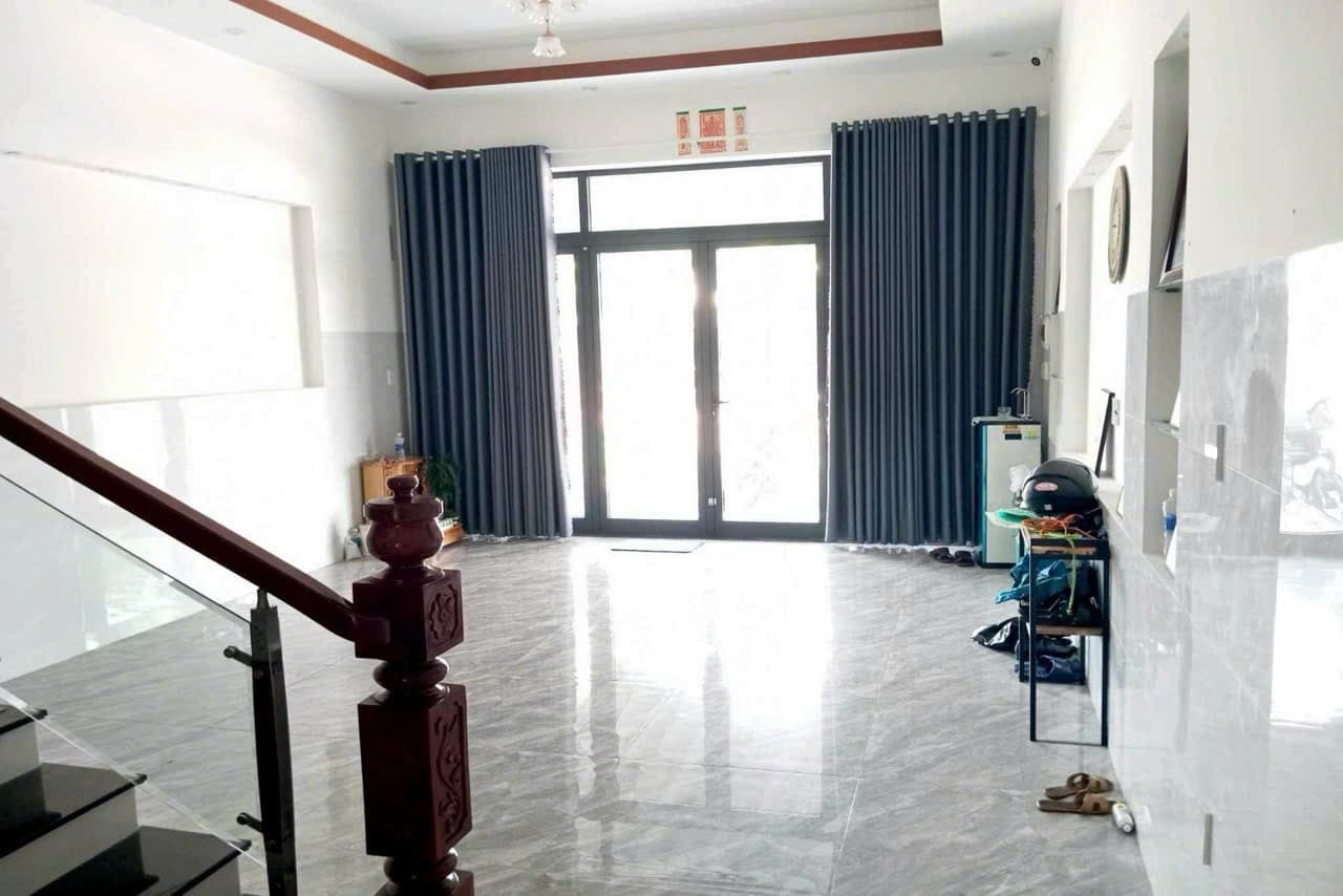 Nhà nguyên căn 3 tầng đường Văn Tiến Dũng, phù hợp để ở - Ảnh 8