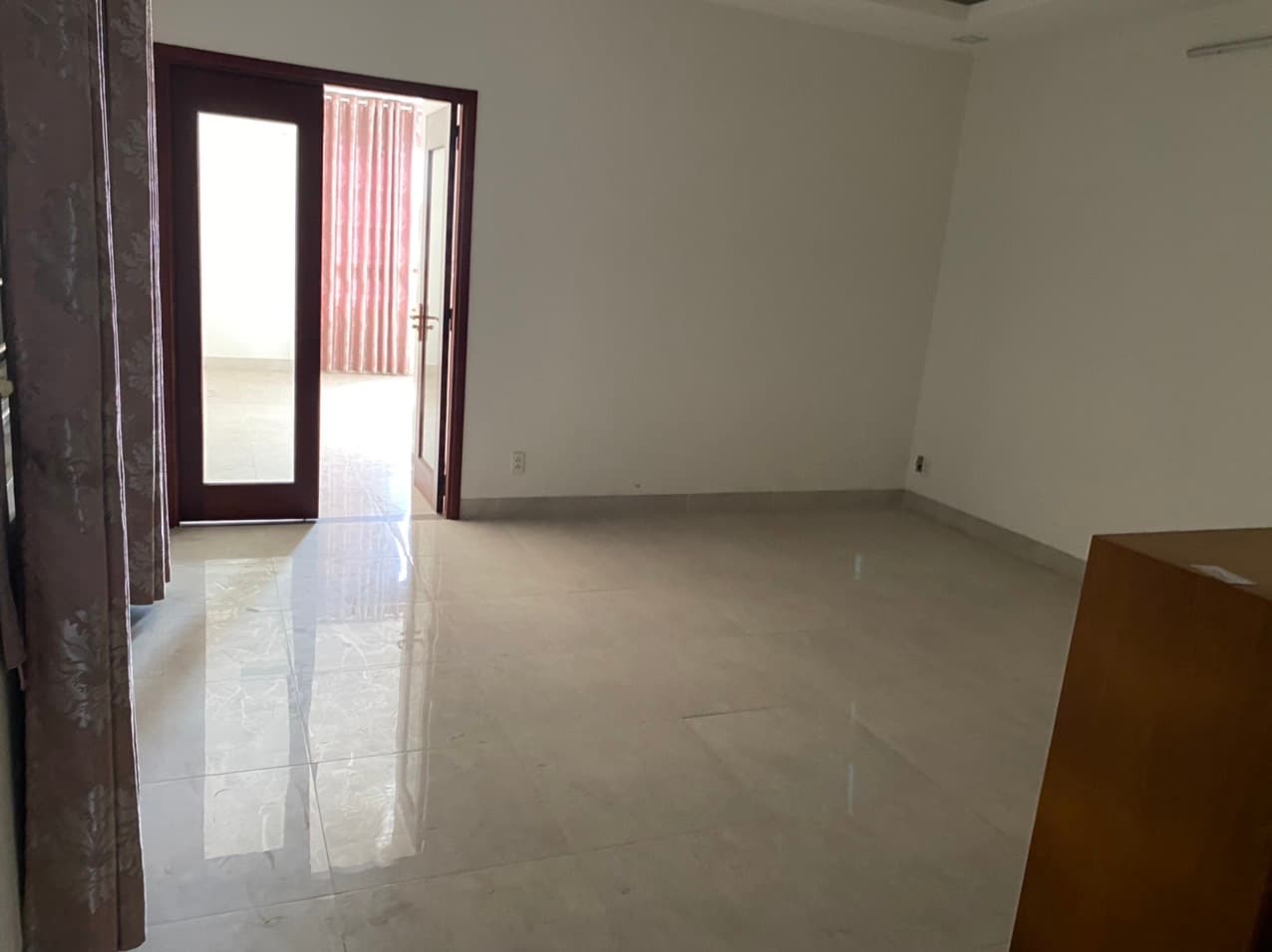 Nhà nguyên căn 5 tầng có thang máy tại Núi Thành, quận Hải Châu - Ảnh 5