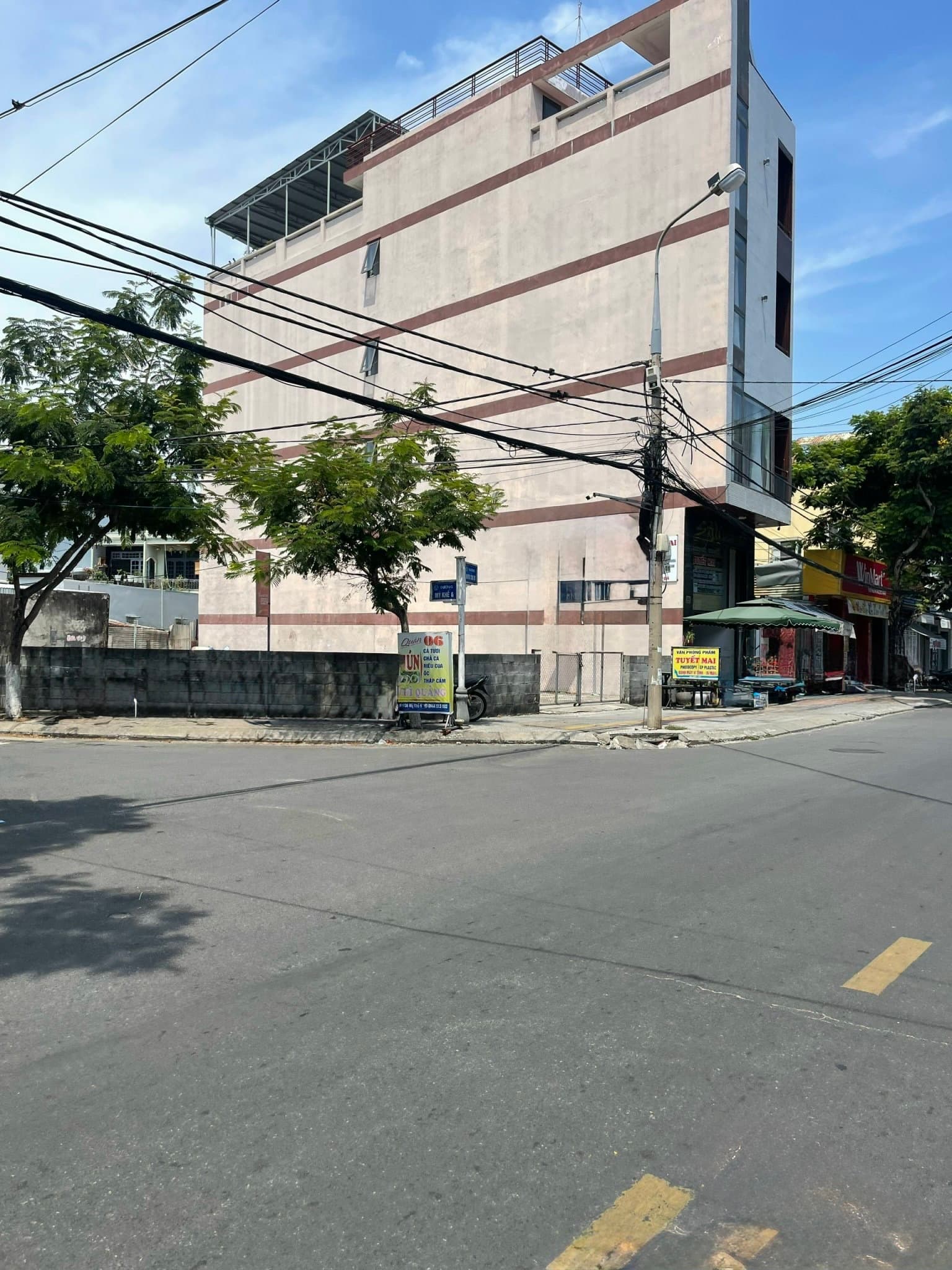 Đất cho thuê 2 mặt tiền Nguyễn Công Trứ, diện tích 444m2, phù hợp kinh doanh nhà hàng, gym