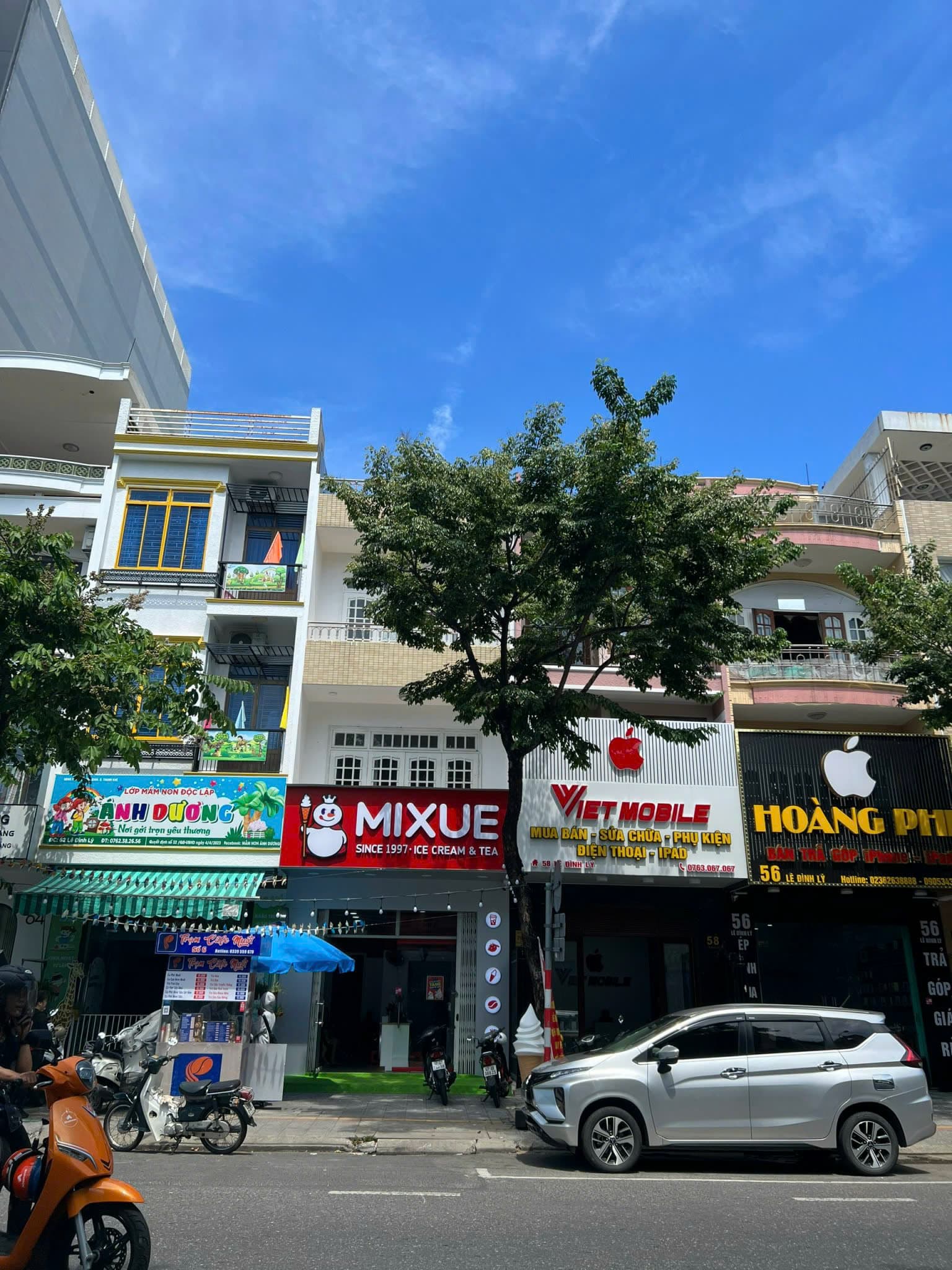 Nhà nguyên căn 3 tầng đường Lê Đình Lý, phù hợp kinh doanh sạch sẽ nhà mới đẹp