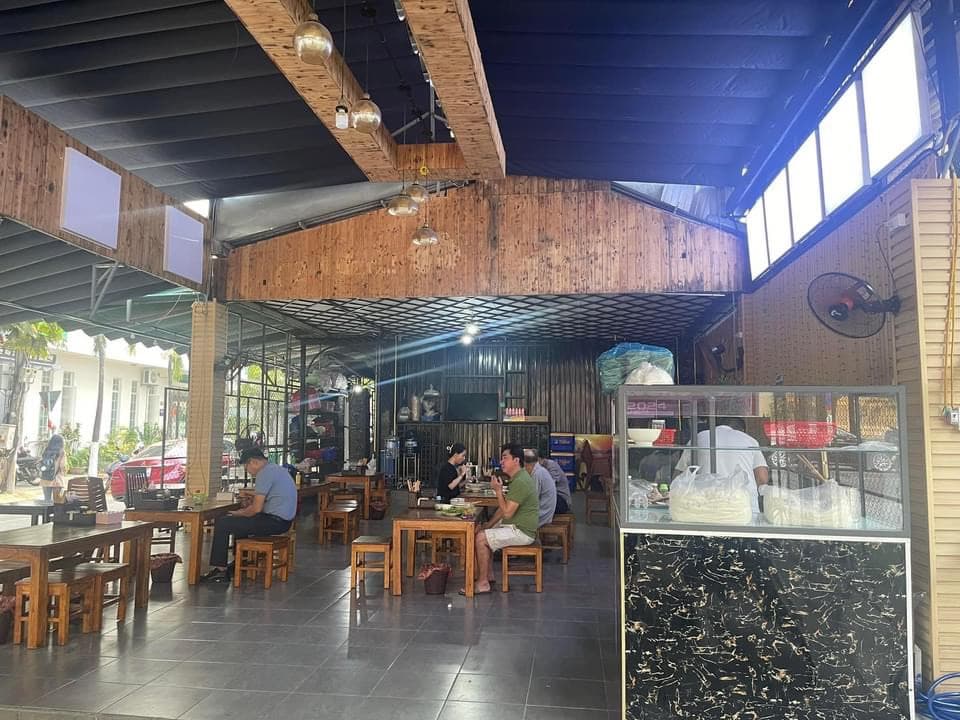 Nhà nguyên căn 8x18m đường Lê Thanh Nghị, quận Hải Châu, phù hợp kinh doanh và bếp ăn - Ảnh 2