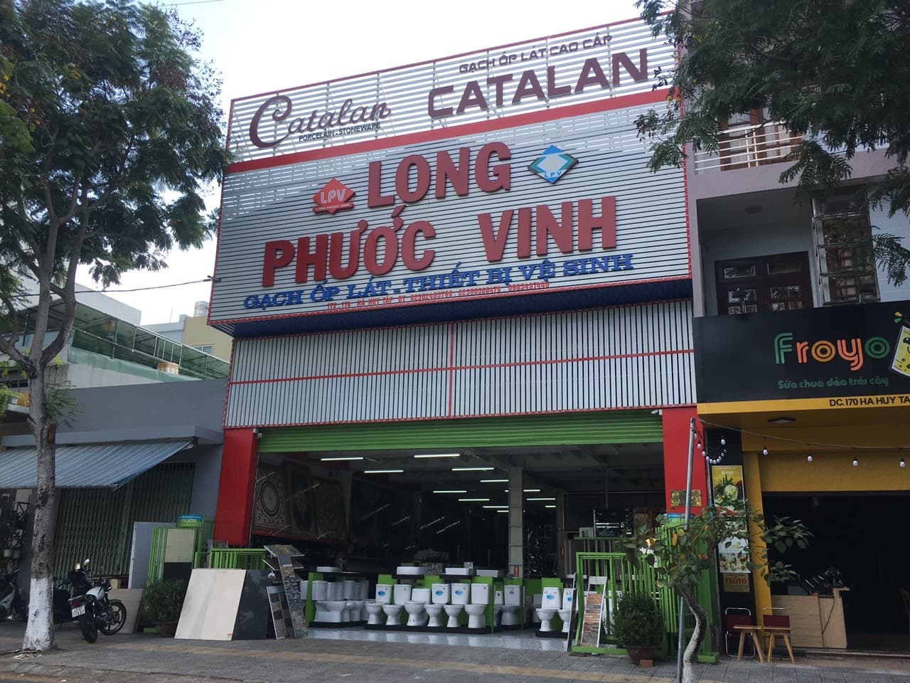 Nhà nguyên căn 3 tầng đường Hà Huy Tập, diện tích 200m², phù hợp để ở hoặc kinh doanh