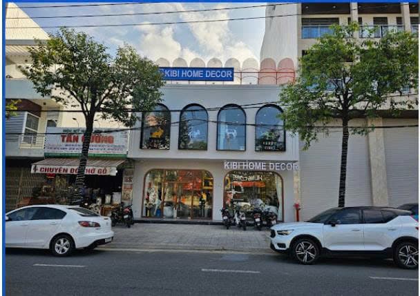 Nhà nguyên căn 2 tầng diện tích 200m² tại Nguyễn Hữu Thọ