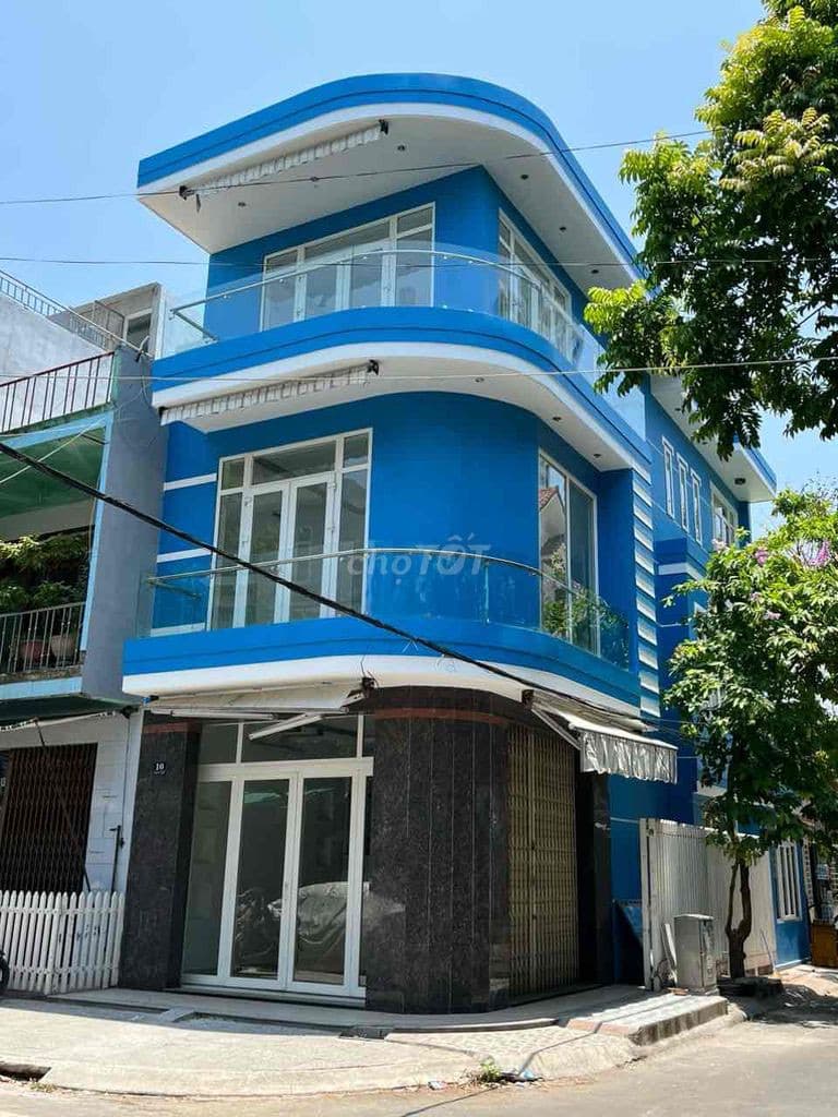 Nhà 3 tầng 240m2 mặt tiền Nguyễn Thiếp, phù hợp văn phòng và kinh doanh