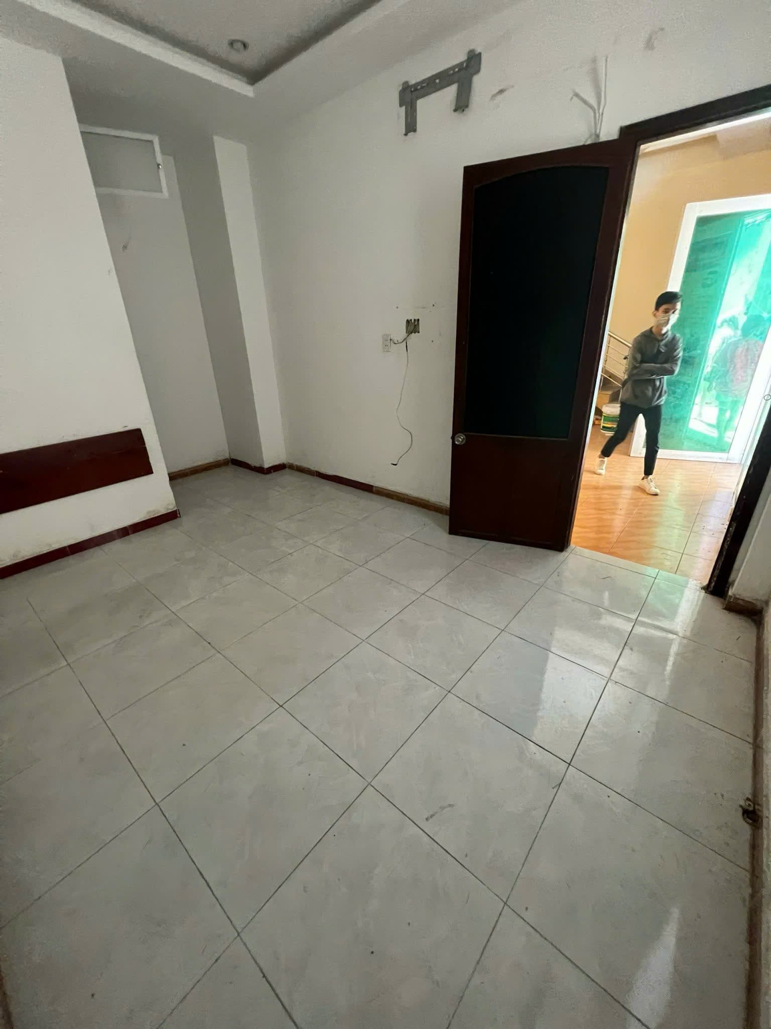Mặt bằng kinh doanh 30m2 có gác lửng tại Yên Bái, phù hợp mở quán cà phê - Ảnh 2