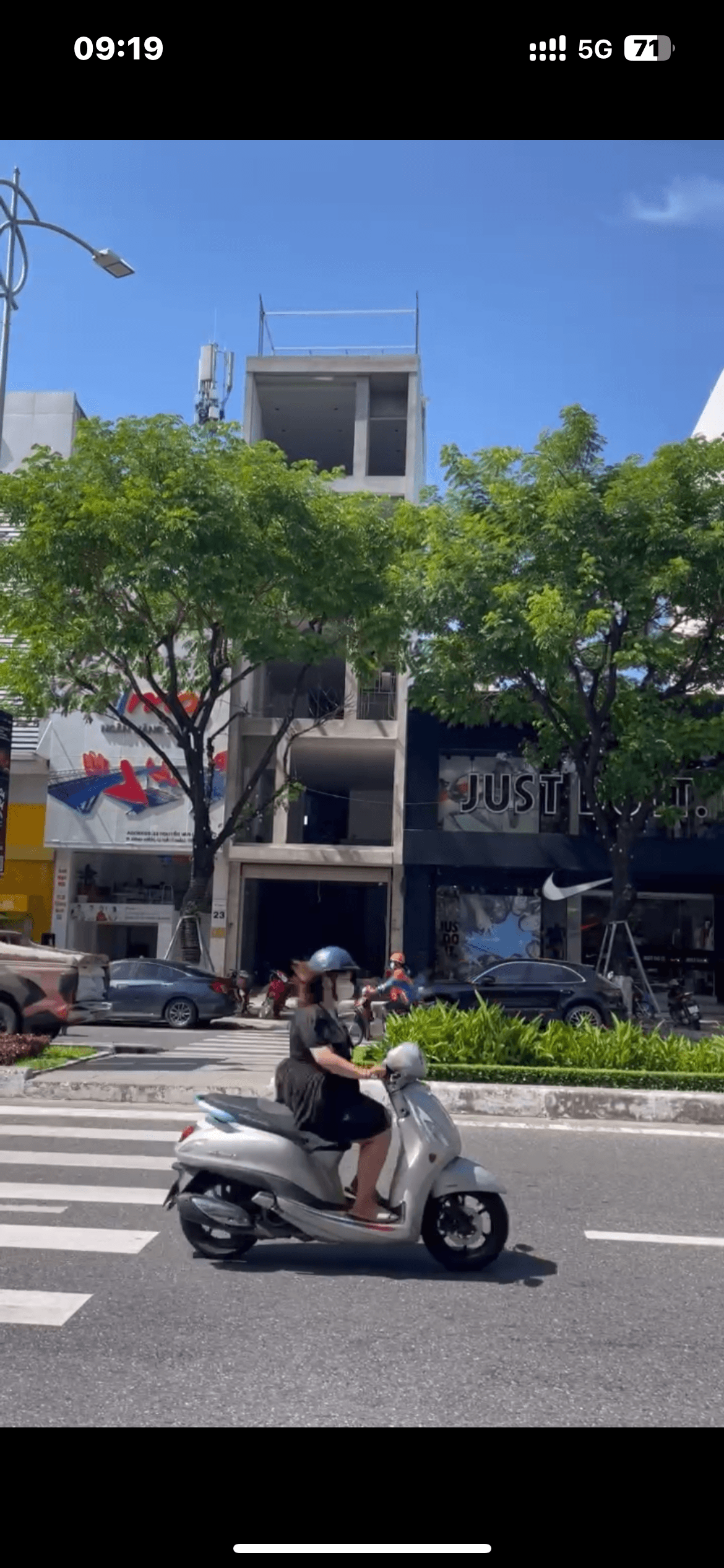 Nhà 5 tầng mặt tiền Nguyễn Văn Linh, diện tích 70m², phù hợp làm văn phòng và spa