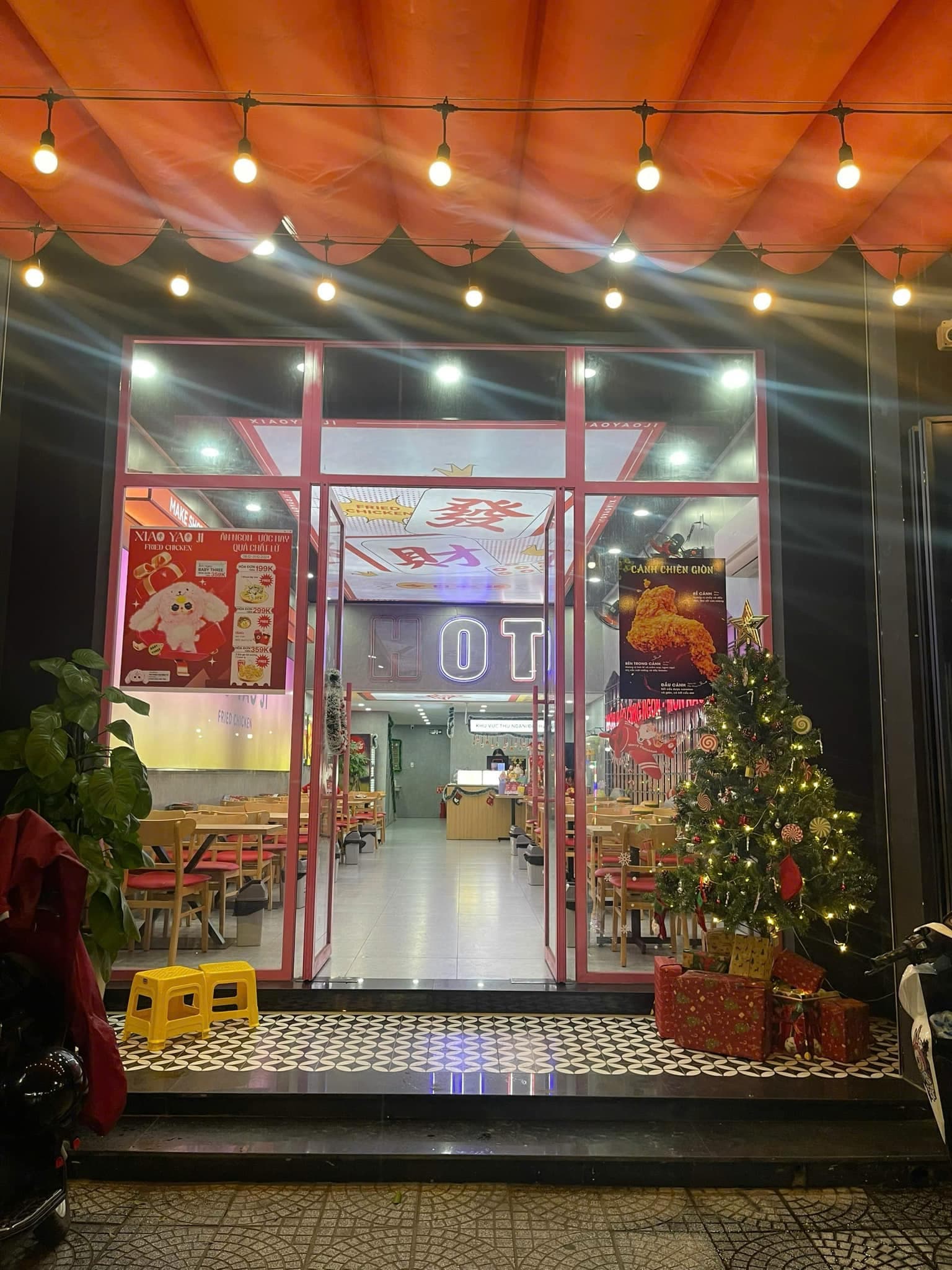 Nhà cấp 4 có lửng diện tích 100m2 phù hợp kinh doanh ăn uống và các loại hình nằm ngay tuyến Châu Thị Vĩnh Tế sầm uất