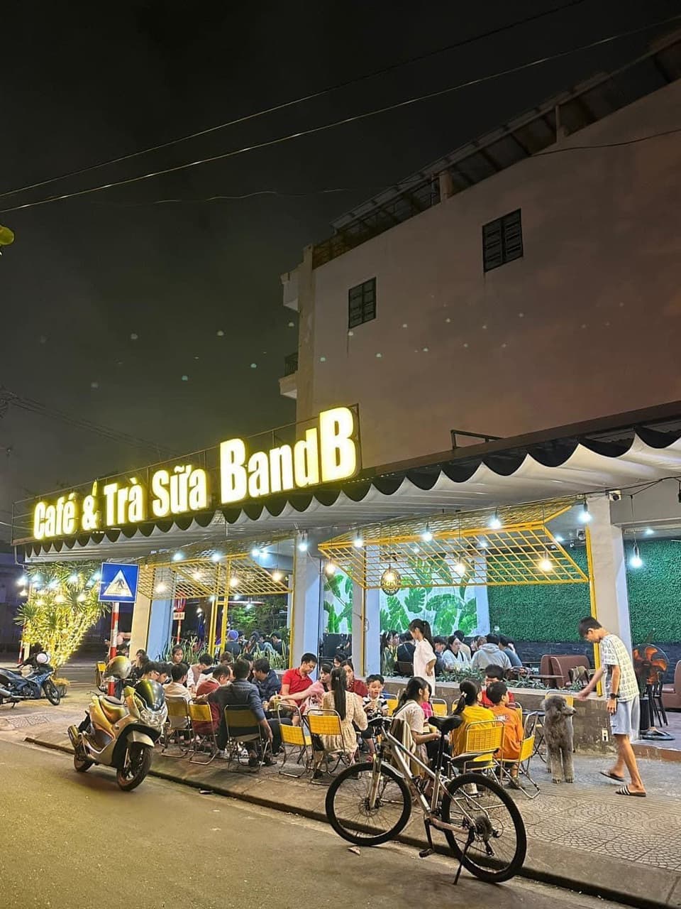 Mặt bằng kinh doanh 140m2 2 mặt tiền đường Hà Huy Tập, quận Thanh Khê