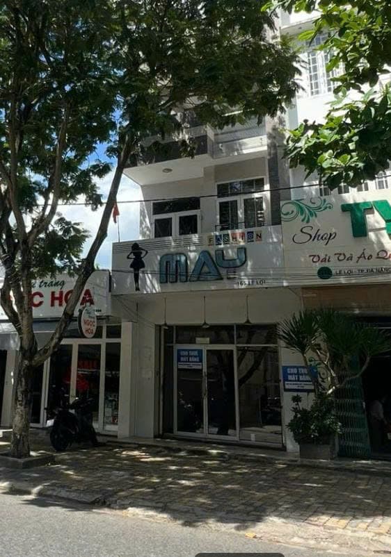 Nhà nguyên căn chung chủ đường Lê Lợi, diện tích 45m², có nhà vệ sinh riêng