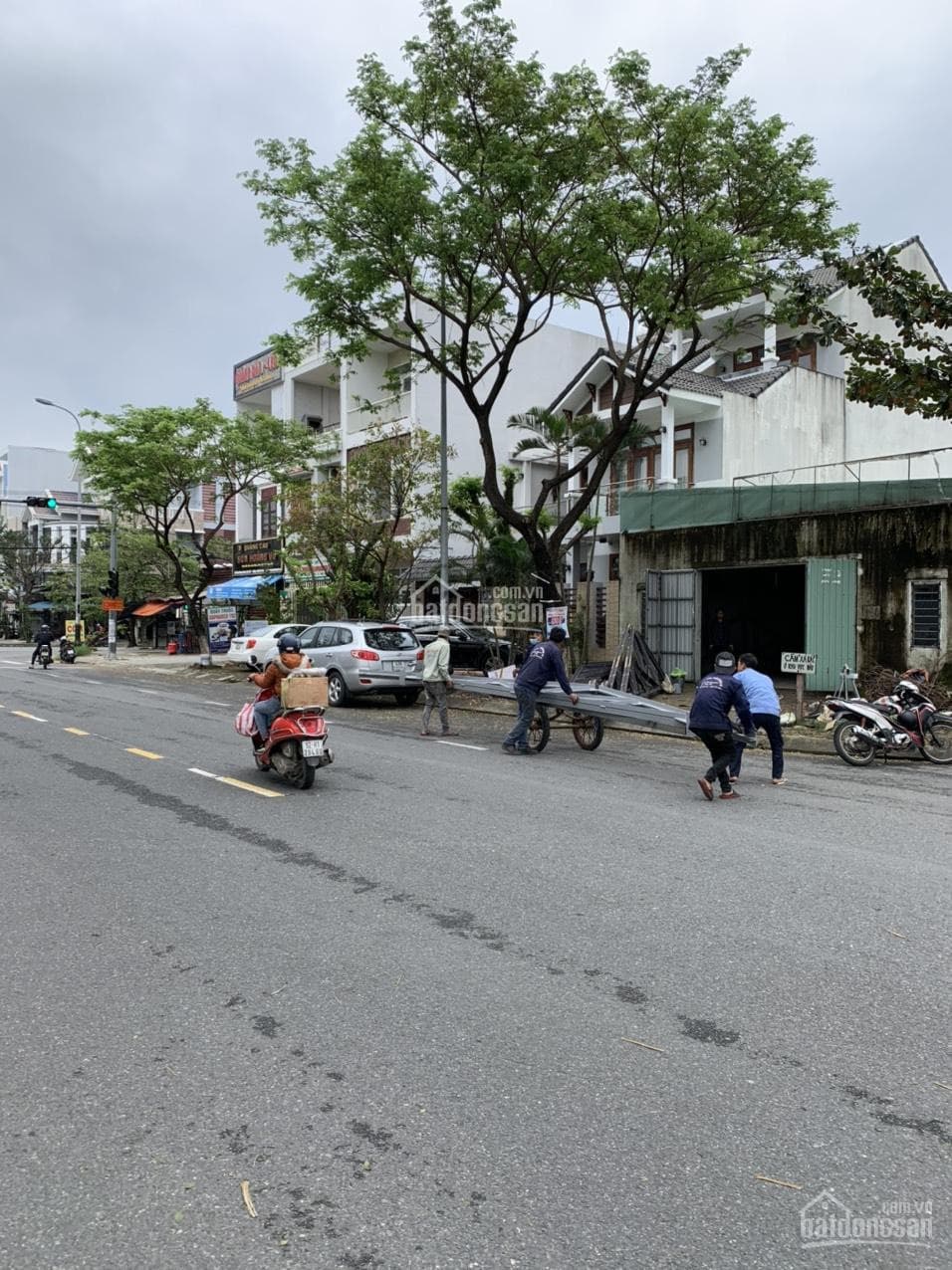 Nhà nguyên căn 2 mặt tiền đường Kinh Dương Vương, Quận Liên Chiểu, phù hợp kinh doanh