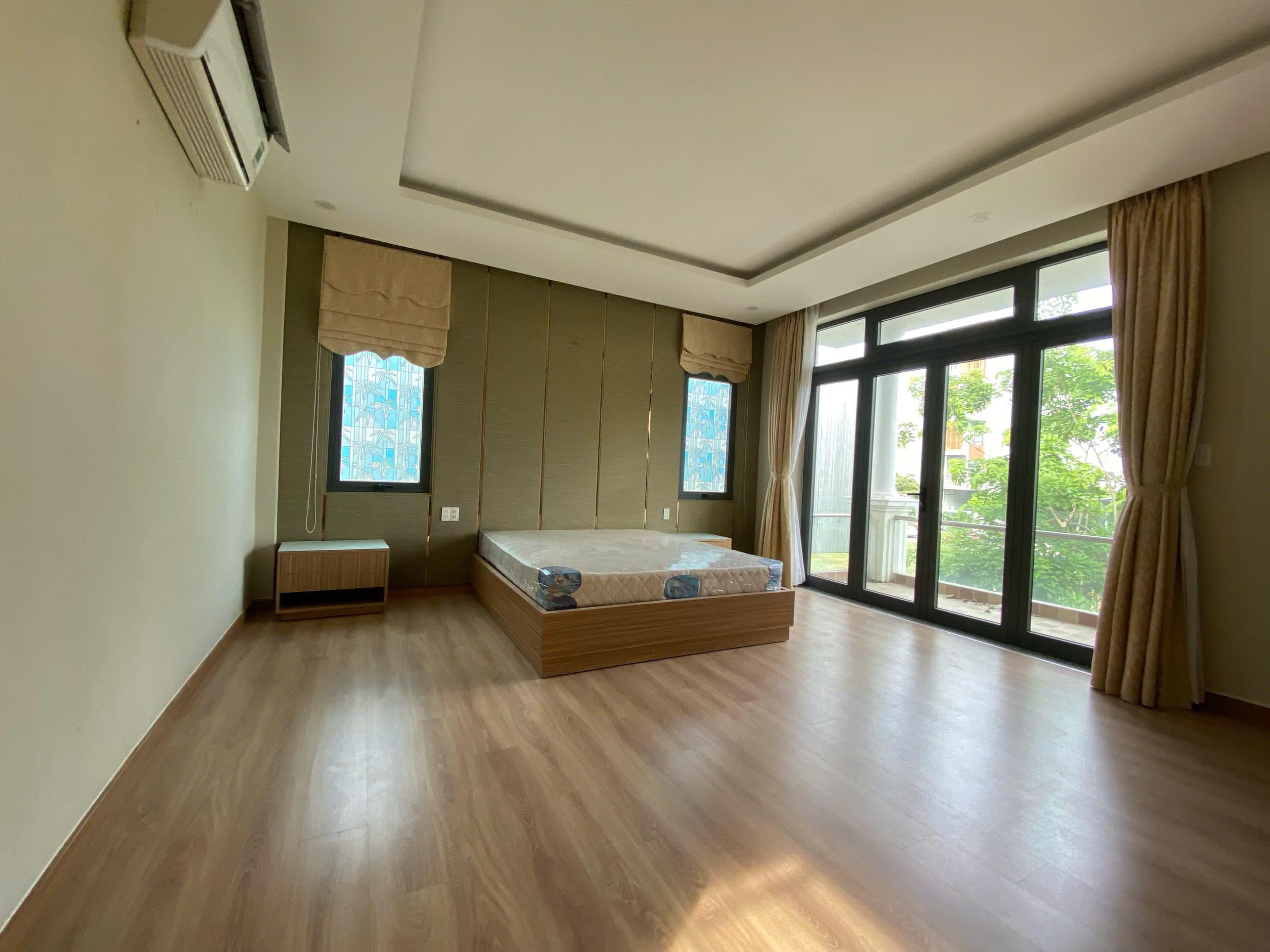 Biệt thự 200m2 đường 29 Tháng 3, Hòa Xuân, Cẩm Lệ, phù hợp làm văn phòng hoặc trường học
