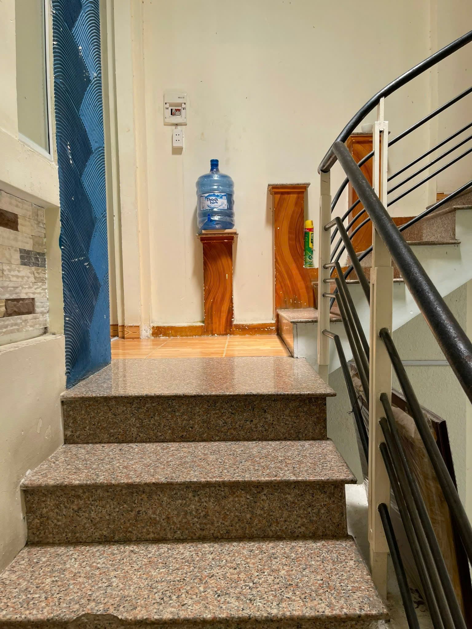 Nhà nguyên căn 2 tầng đường Đào Cam Mộc, diện tích 75m2, phù hợp để ở hoặc kinh doanh