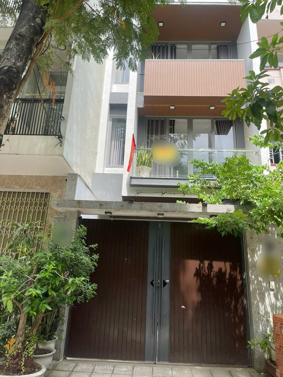 Nhà 4 tầng 100m2 tại Hoài Thanh