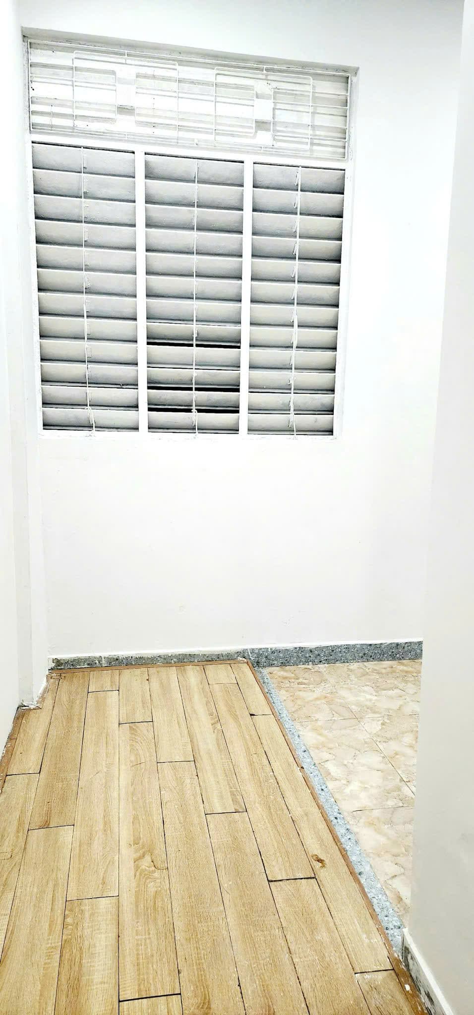 Mặt bằng kinh doanh 100m2 đường Kinh Dương Vương, phù hợp văn phòng và shop