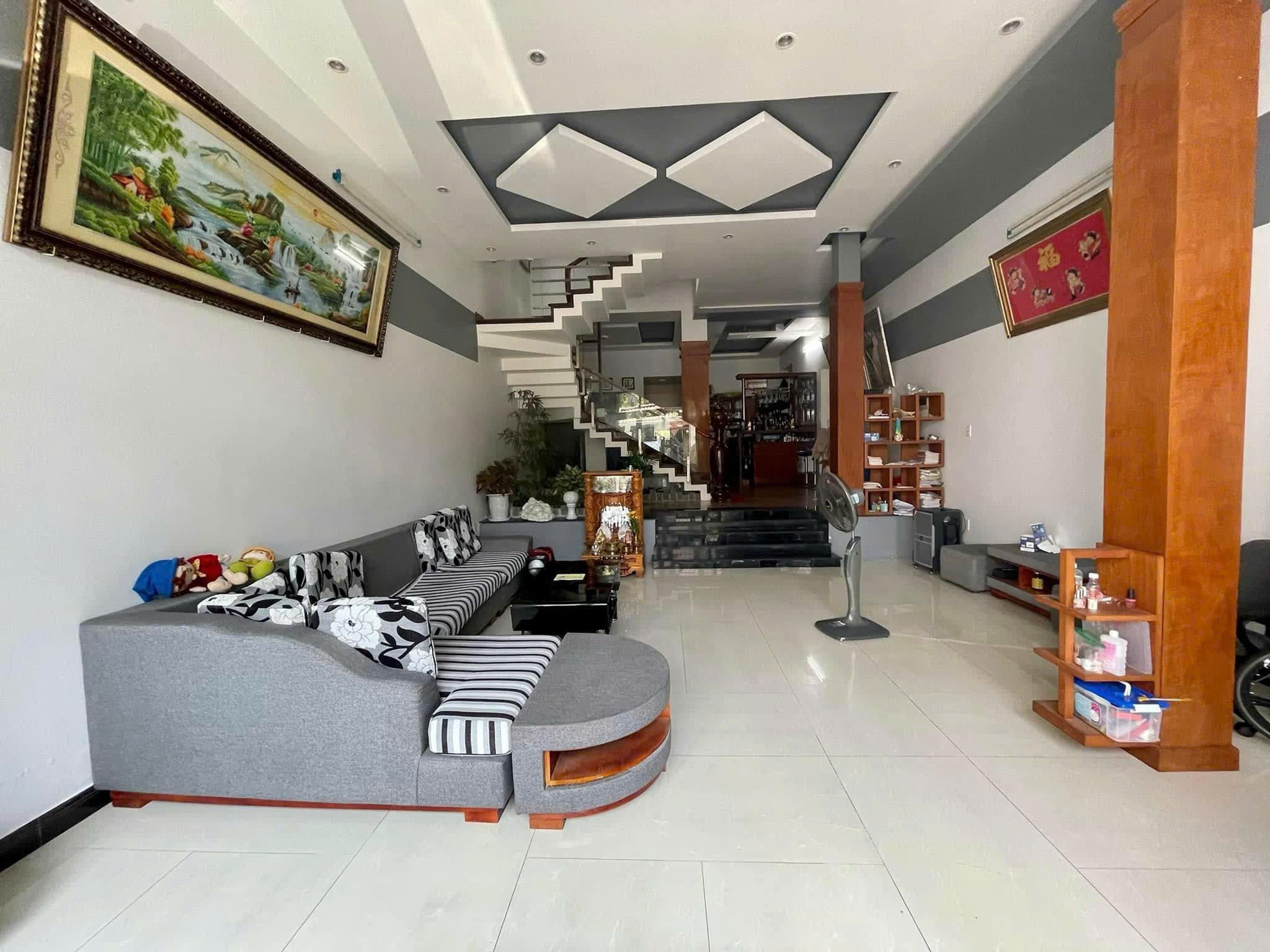 Nhà nguyên căn 3 tầng đường Đỗ Bá, Ngũ Hành Sơn, phù hợp để ở và văn phòng