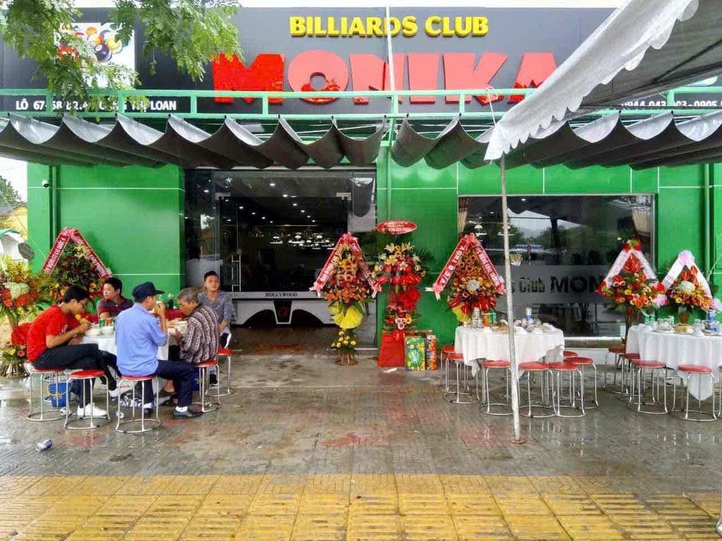 Mặt bằng kinh doanh trống suốt 200m² tại Hoàng Thị Loan, có toilet và đèn sẵn